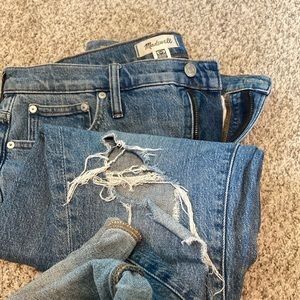 Madewell jeans. The mid-ride perfect vintage jean.